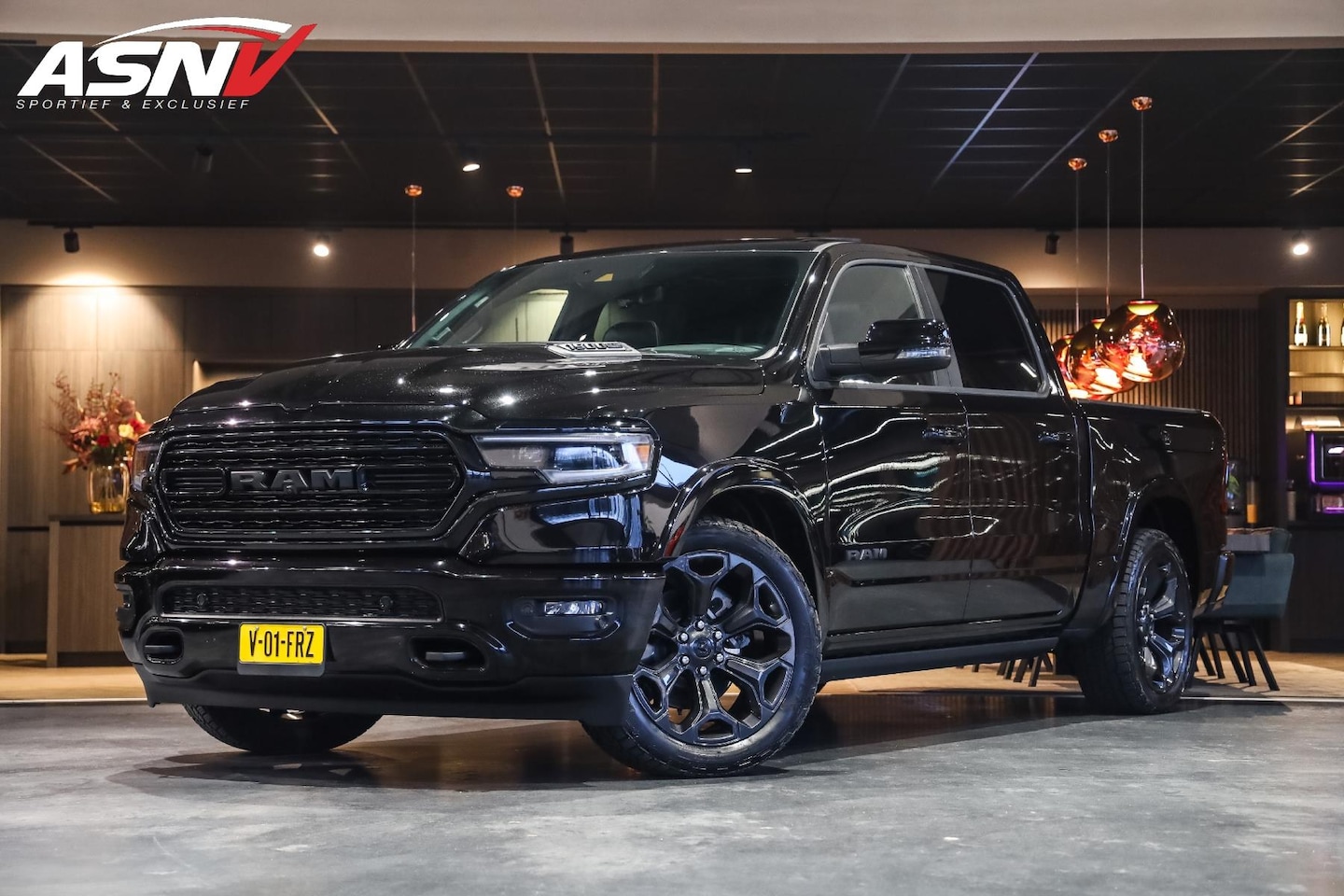 Dodge Ram 1500 - 5.7L V8 Hemi 4x4 Limited, 401 PK, Full/Black, Head/Up, 2x/LPG, Stoelventilatie, Luchtverin - AutoWereld.nl