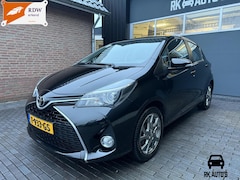 Toyota Yaris - 1.3 VVT-i Business Plus / Trekhaak / Nieuwstaat