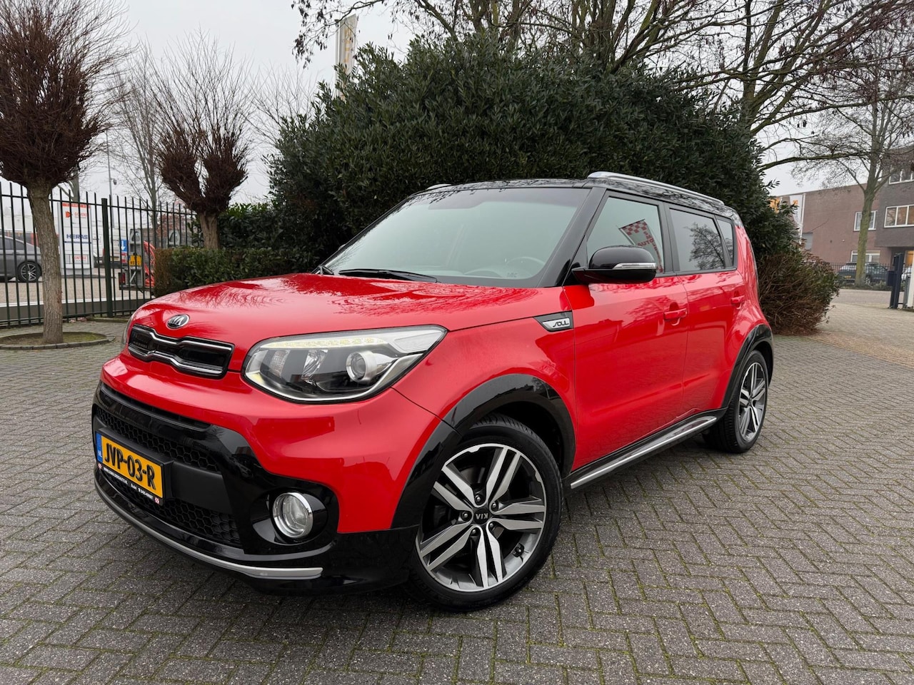 Kia Soul - 1.6, Apple CarPlay, Clima, Cruise Control, Navigatie, DAB, Achteruitrijcamera, Isofix, Led - AutoWereld.nl