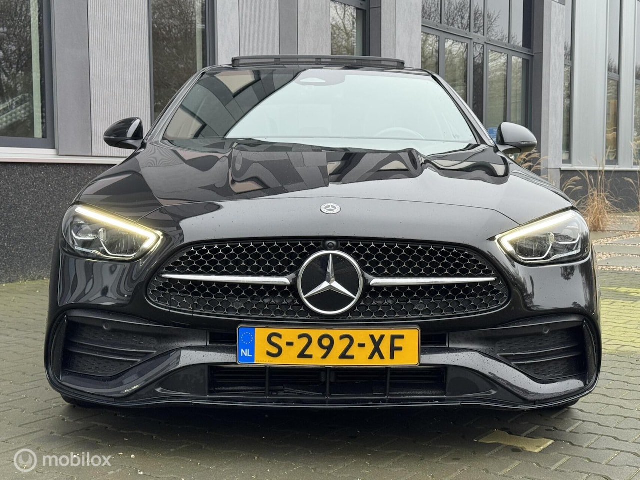 Mercedes-Benz C-klasse - 180 AMG Line Camera|Night|Pano|Sfeer| - AutoWereld.nl