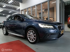 Volvo V40 Cross Country - 2.0 D2 automaat SummumLEER XENON LED ZEER NETJES