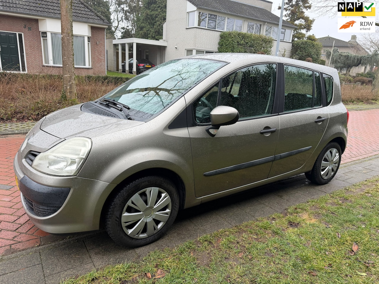 Renault Grand Modus - 1.2 TCE, Airco, Weinig kilometers, APK 12-09-2026. - AutoWereld.nl