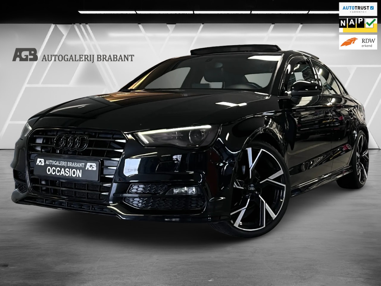 Audi A3 Limousine - 1.4 TFSI CoD S- Line Pano/Automaat/Navi/Cruise/ Carplay - AutoWereld.nl