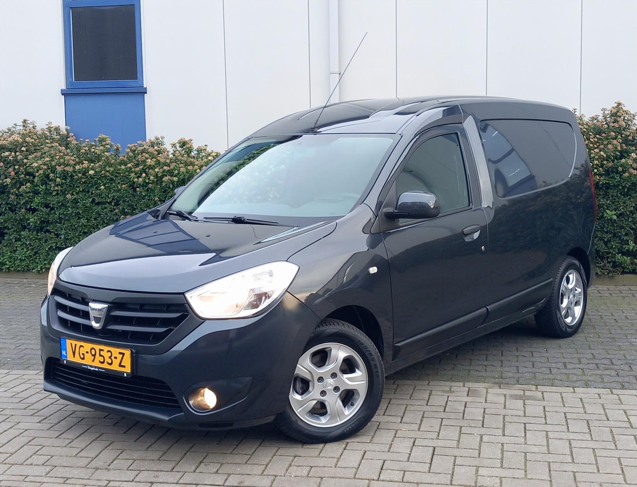 Dacia Dokker - Van 1.5 dCi 90pk Ambiance Airco/Trekhaak - AutoWereld.nl