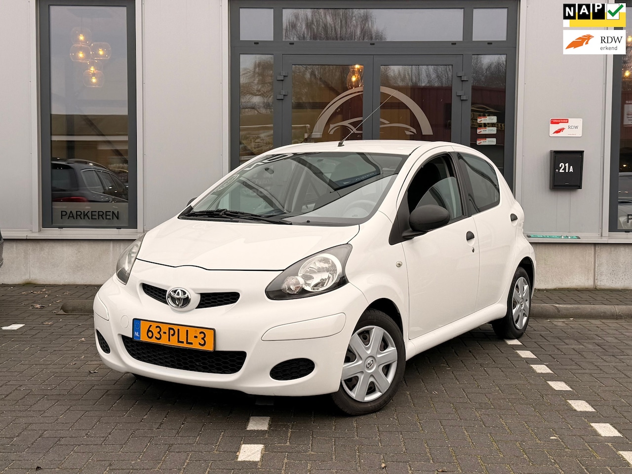 Toyota Aygo - 1.0-12V Cool|Eerste eigenaar|Airco - AutoWereld.nl