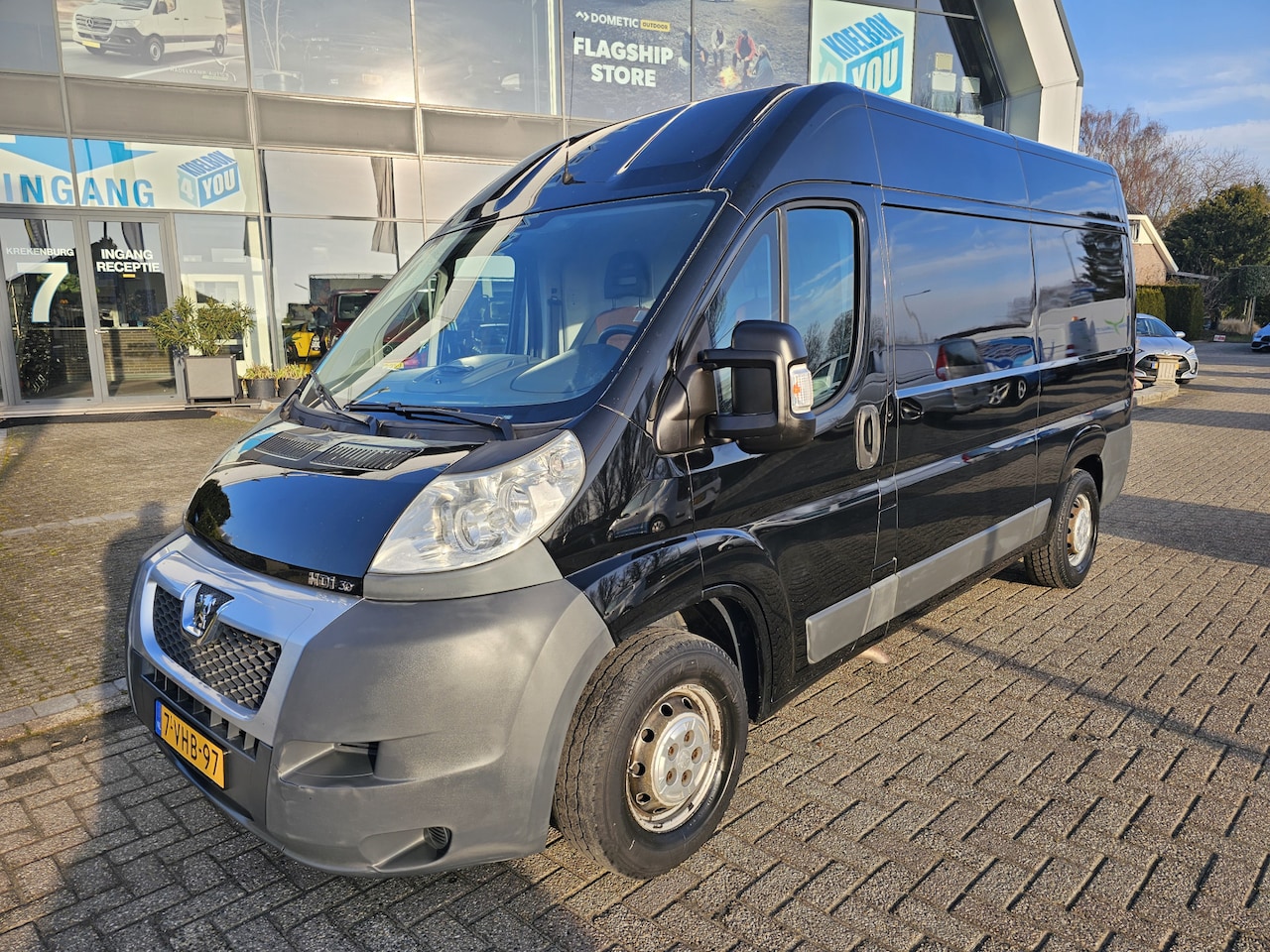 Peugeot Boxer - 330 3.0 HDI L2H2 160 PK * NAP * Airco * Luchtvering * - AutoWereld.nl