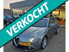 Alfa Romeo Giulietta - 1.4 T Exclusive | DAK RAAM | Bi-XENON | LEDEREN STUURWIEL | NAVI |ELEKTRISCHE RAMEN| PARKE