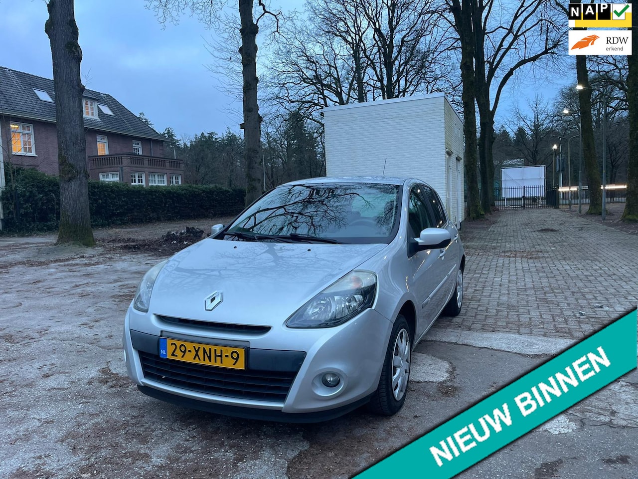 Renault Clio - 1.2 Authentique 1.2 Authentique - AutoWereld.nl