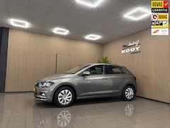 Volkswagen Polo - 1.0 TSI Comfortline * Automaat / Navigatie / Cruise control / NL Auto