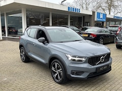 Volvo XC40 - 2.0 B4 R-Design 360 Keyless Pilot Assist