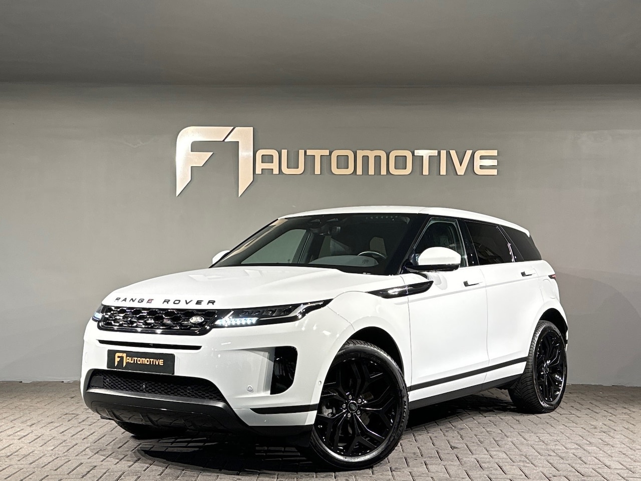 Land Rover Range Rover Evoque - 1.5 P300e AWD R-Dynamic SE 1.5 P300e AWD R-Dynamic SE ACC - AutoWereld.nl