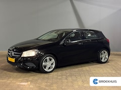 Mercedes-Benz A-klasse - 180 Ambition GROOT SCHERM / DRAADLOOS CARPLAY / BLUETOOTH / 16'' LMV / CAMERA / STOELVERWA