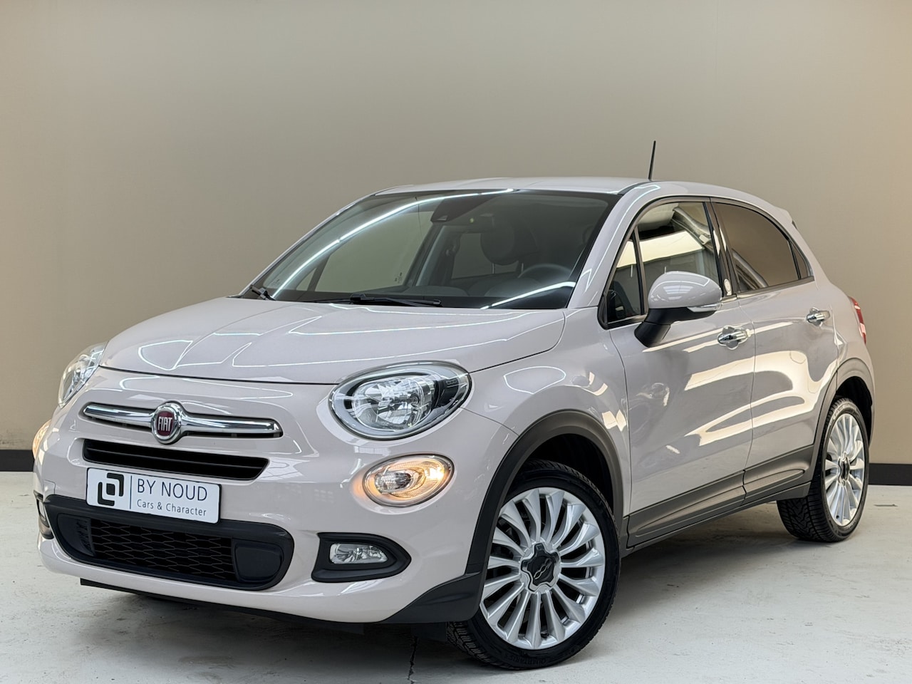 Fiat 500 X - 1.4 Turbo MultiAir Opening Edition 1.4 Turbo MultiAir Opening Edition, 140Pk, 2015, Camera, Climate control, Distributieriem - AutoWereld.nl