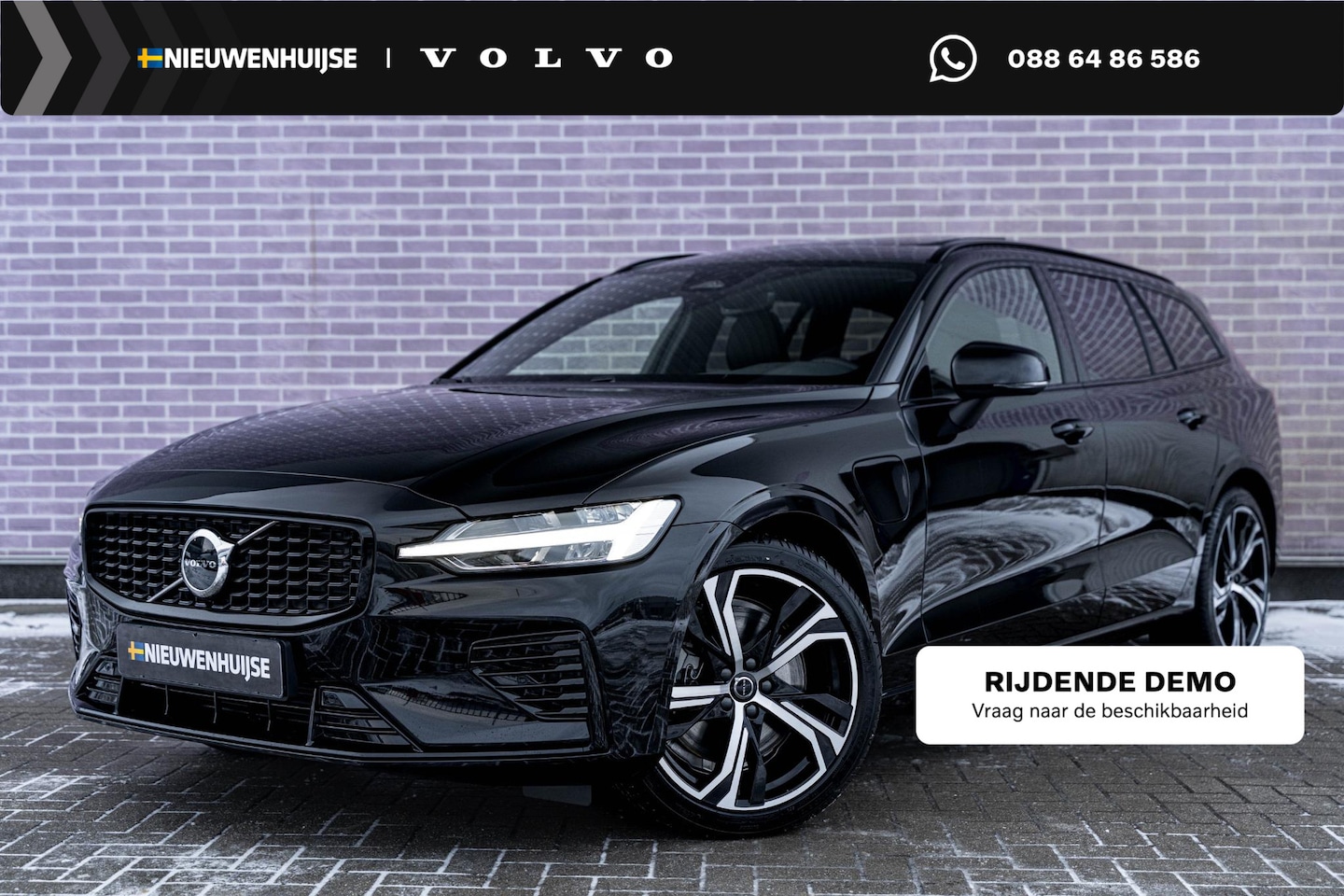 Volvo V60 - T8 Plug-in hybrid AWD Plus Perform. Ed. Dark | Long Range | Google | Panormadak | Getint G - AutoWereld.nl