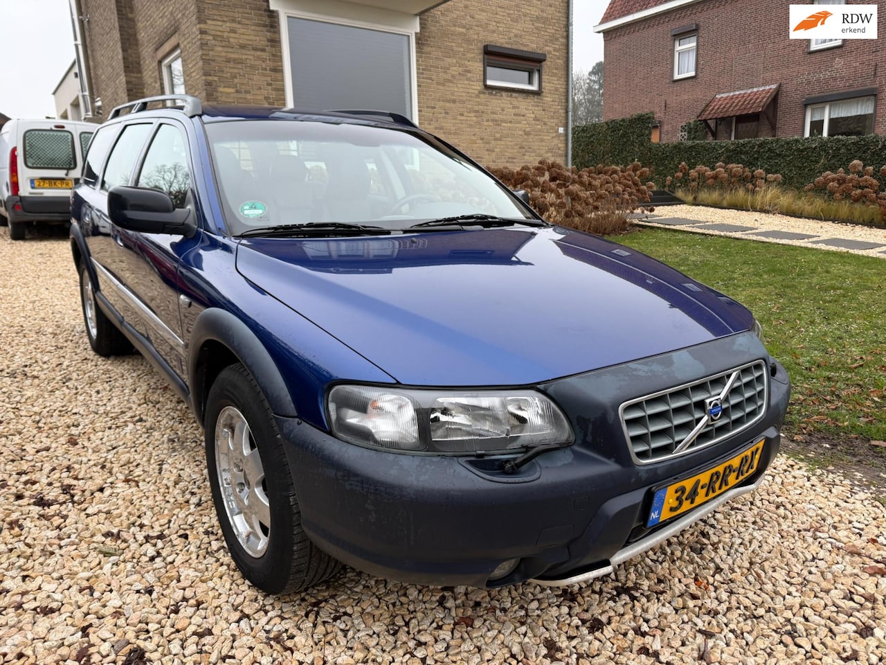 Volvo XC70 - 2.4 T G.Ocean Race Nwe Distributie&APK. - AutoWereld.nl