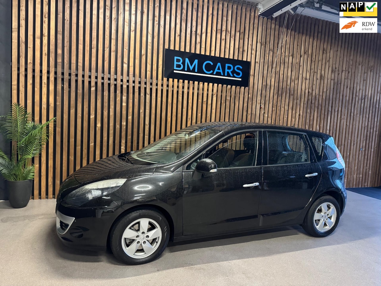 Renault Scénic - 2.0 Dynamique AUTOMAAT,NAVI,1e EIG! - AutoWereld.nl