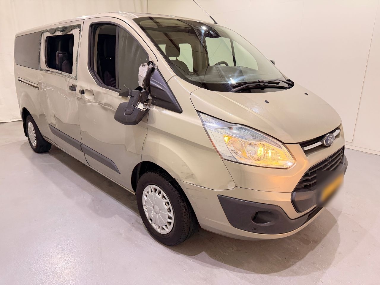 Ford Transit Custom - 2.2 TDI L2 Dub.Cab. 5-Seats - AutoWereld.nl