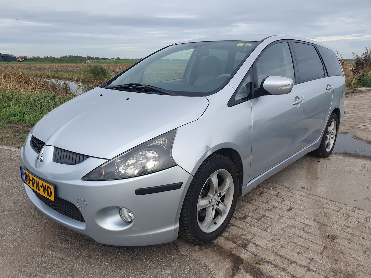 Mitsubishi Grandis - 2.4-16V Intense 6p. apk 10-2026 - AutoWereld.nl