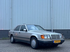 Mercedes-Benz 200-500 (W124) - 230 E