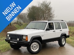 Jeep Cherokee - XJ 4.0i SPORT