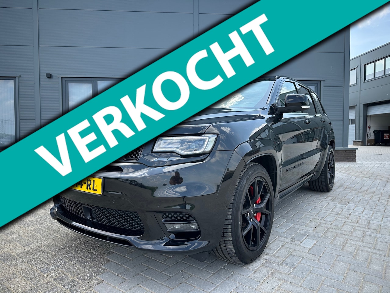 Jeep Grand Cherokee - 6.4 V8 SRT8 // 468 PK // LPG G3 // Grijs Kenteken // - AutoWereld.nl