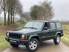 Jeep Cherokee - XJ 2.5i Sport