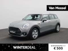 MINI Clubman - 1.5 Cooper Essential AUTOMAAT | Navigatie | Climate-Control | Stoelverwarming | Cruise-Con
