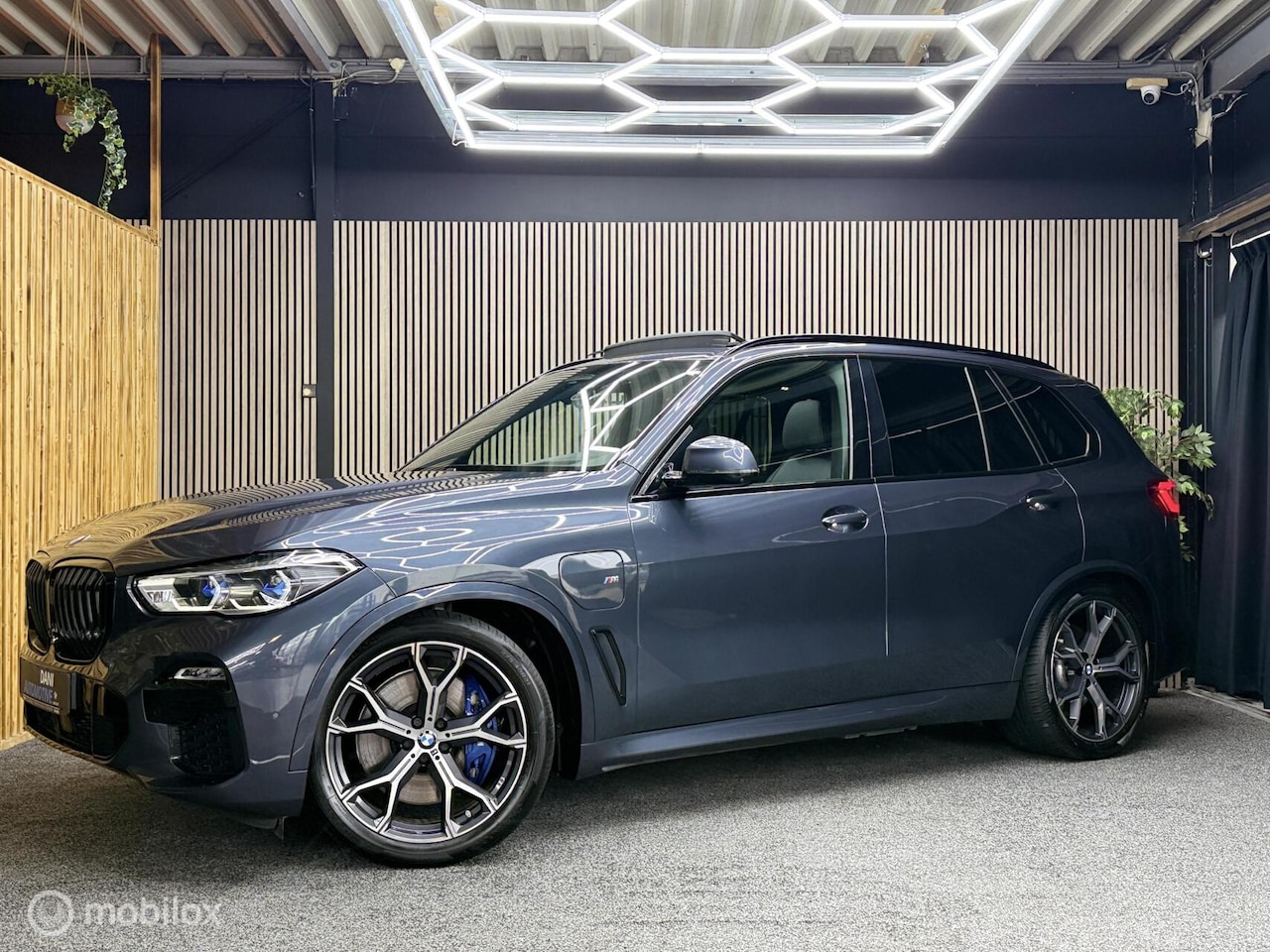 BMW X5 - xDrive45e High Executive|Hud|360|Laser|Pano|keyless - AutoWereld.nl