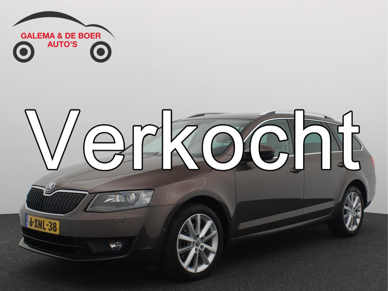 Skoda Octavia Combi - 1.8 TSI 180PK Greentech Elegance Businessline AUTOMAAT / 1600KG TREKKEN / XENON / KEYLESS - AutoWereld.nl