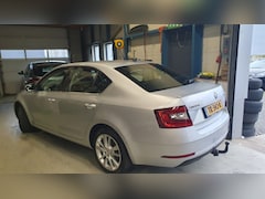 Skoda Octavia - 1.5 TSI Greentech Sty Bus AUTOMAAT