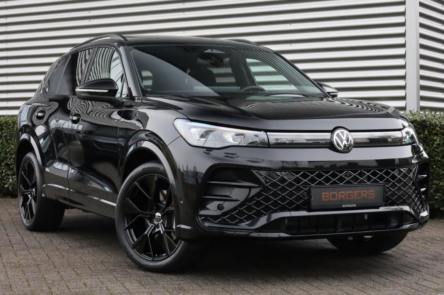 Volkswagen Tiguan - eHybrid 272PK R-line l Leder l H&K l Trekhaak l 20 - AutoWereld.nl