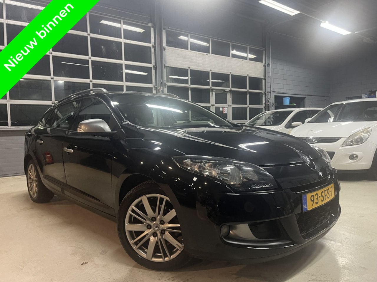 Renault Mégane Estate - 1.5 dCi GT-Line Clima Navigatie Keyless entry - AutoWereld.nl