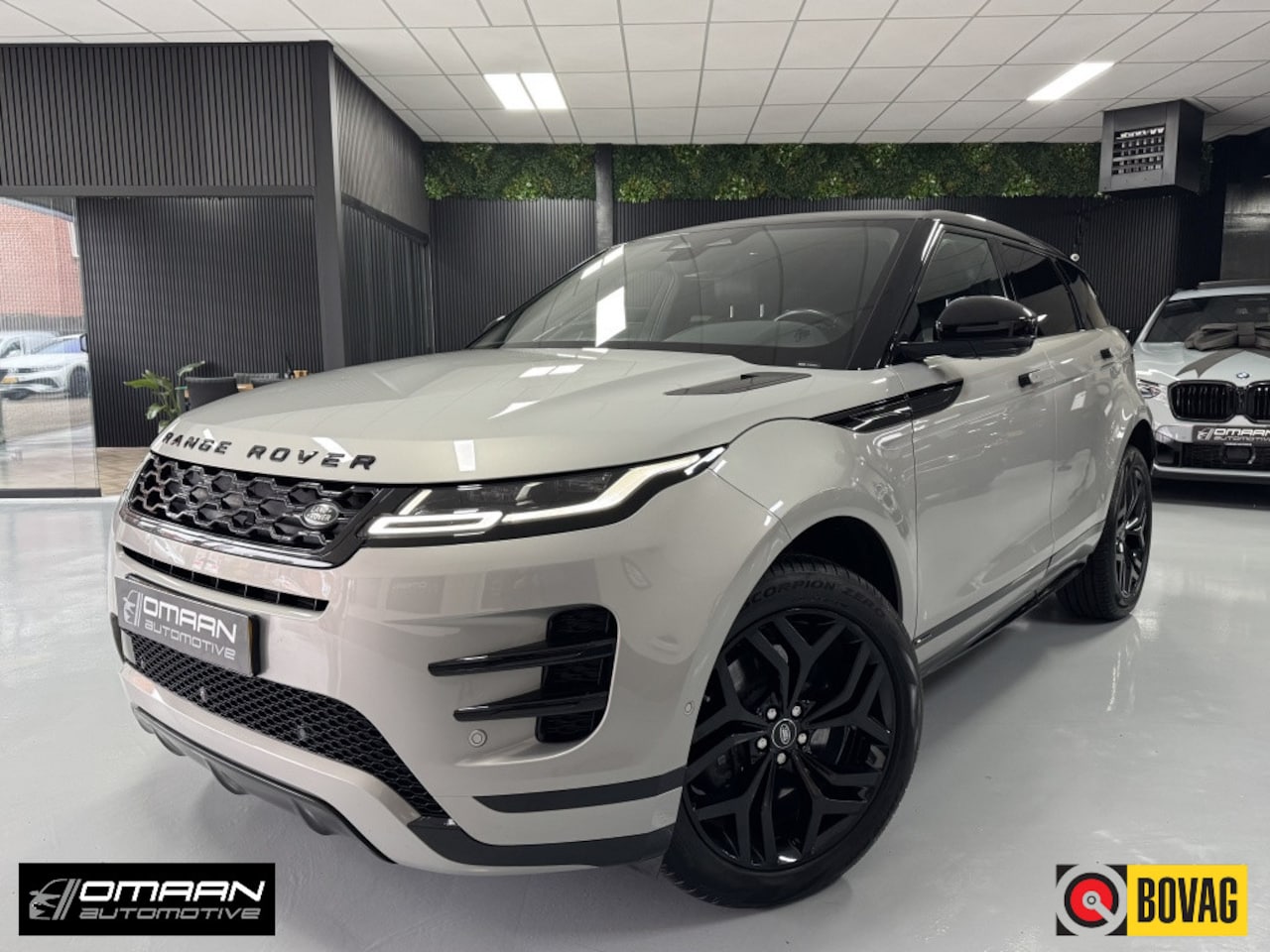 Land Rover Range Rover Evoque - 1.5 P300e AWD R-Dynamic HSE 309PK 360 - AutoWereld.nl