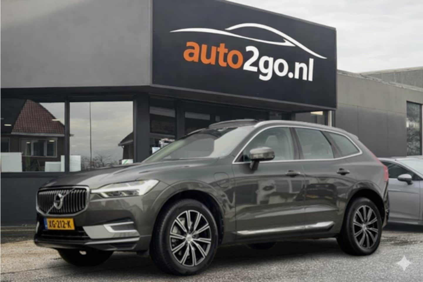 Volvo XC60 - 2.0 T8 AUT8 TWIN ENGINE AWD INSCRIPTION PANODAK LEDER NAVI CAMERA360 DIGI-DASH APPLE-CARPL - AutoWereld.nl