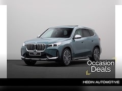 BMW iX1 - xDrive30 Launch Edition 67 kWh | Glazen Panoramadak | Hifi System | Parking Assistant | Co