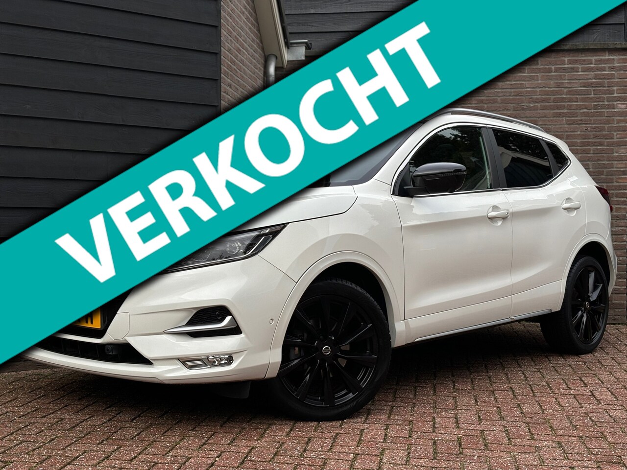 Nissan Qashqai - 1.3 DIG-T Tekna + | Automaat | CarPlay | Leder | 360cam | ACC | NAP - AutoWereld.nl