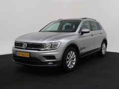 Volkswagen Tiguan - 1.4 TSI Pano/Trekhaak/Comfortstoelen/Winterpakket