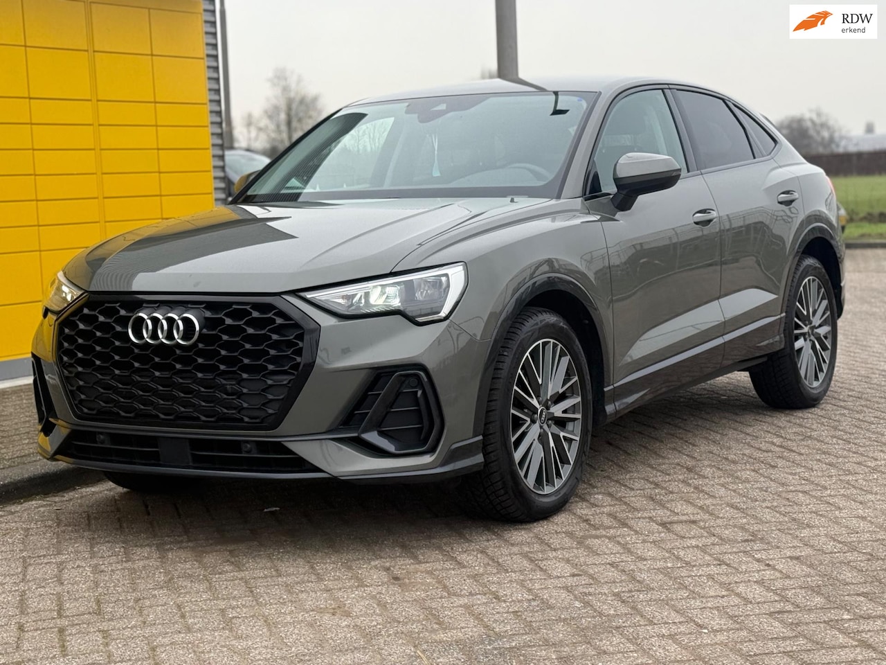 Audi Q3 Sportback - 35 TDI Edition S-Tronic Bj 11-2021 LED Dealer ondh - AutoWereld.nl