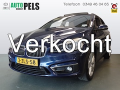 BMW 2-serie Active Tourer - 220i Executive Automaat 192pk Full options, Navigatie, Panorama dak, Stoelverwarming, Clim