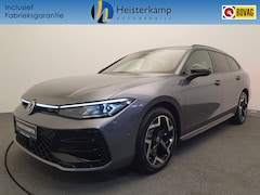 Volkswagen Passat Variant - 1.5 eHybrid 272pk DSG/AUT R-Line Wegklapbare trekhaak, Harman/Kardon, Leder