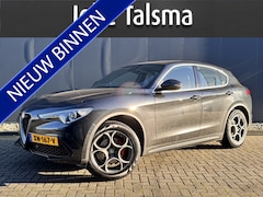 Alfa Romeo Stelvio - 2.0T AWD 200pk Super│Veloce interieur│19'' velgen│PDC│Camera│Stoel-stuur verwarmbaar | Tre