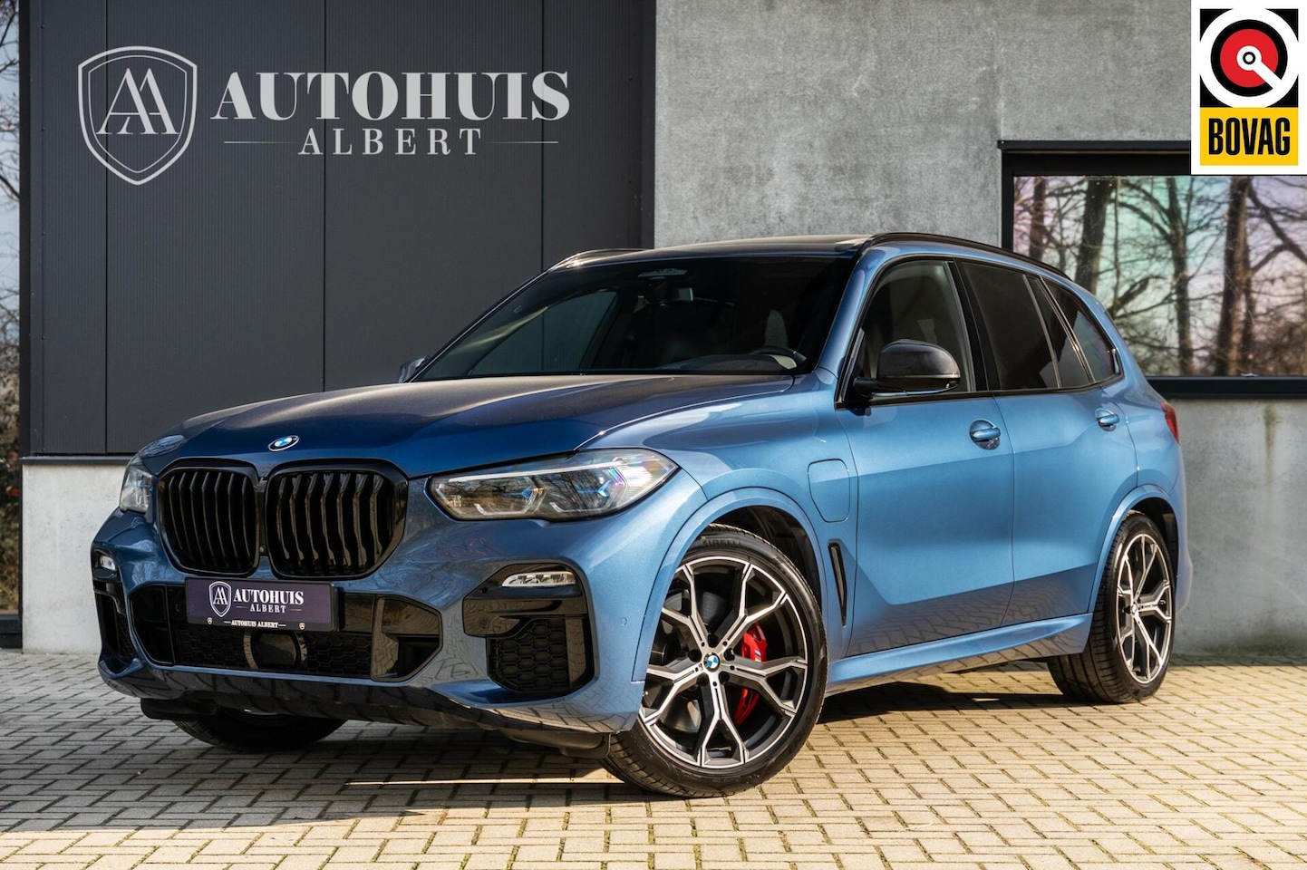 BMW X5 - xDrive45e M-Sport B&W M Perf Seats Carbon Sky Lounge - AutoWereld.nl