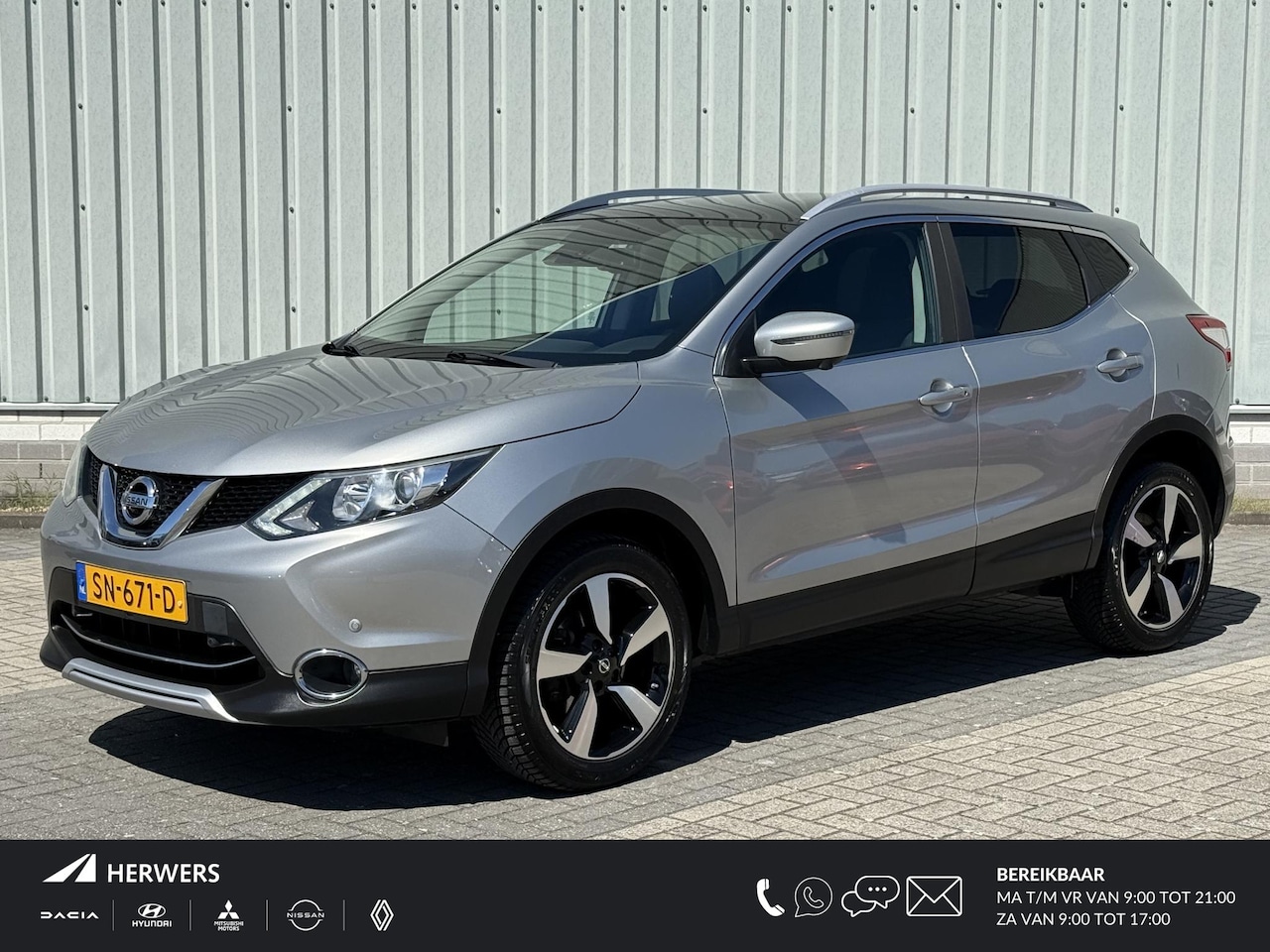 Nissan Qashqai - 1.6 Connect Edition / Trekhaak 1500 KG trekgewicht / Panoramadak / 360 Camera / Vier-seizo - AutoWereld.nl