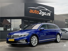 Volkswagen Passat Variant - 1.5 TSI AUT7 R-LINE ELEGANCE PANORAMADAK LEDER NAVI CAMERA VIRTUAL-DASH IQ-DRIVE LED LMV P