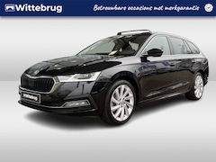 Skoda Octavia Combi - 1.4 TSI 204PK DSG iV PHEV Style / Panorama dak / Lederen bekleding / Led matrix / 18'' LMV