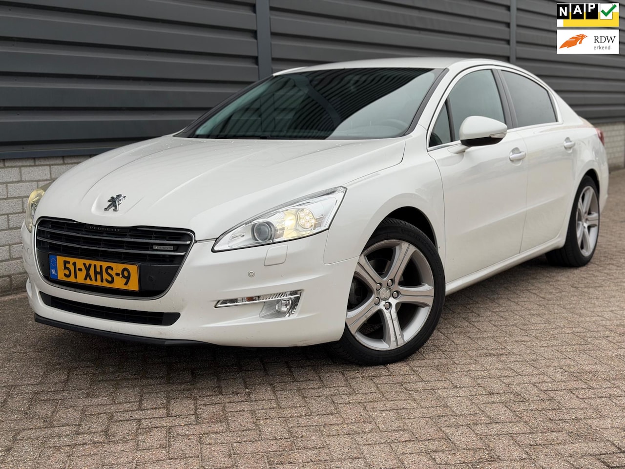 Peugeot 508 - 2.0 HDi Allure Hybrid4 sedan Led Cruise Navi JBL - AutoWereld.nl