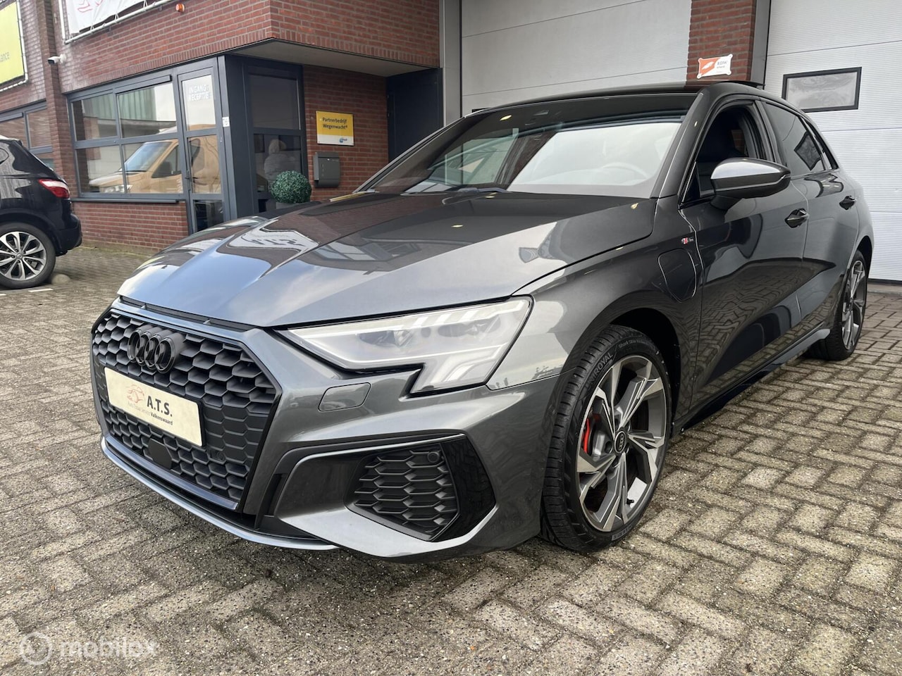 Audi A3 Sportback - 45 TFSI e S-LINE PANO-DAK*ACC*CAMERA*PDC* - AutoWereld.nl