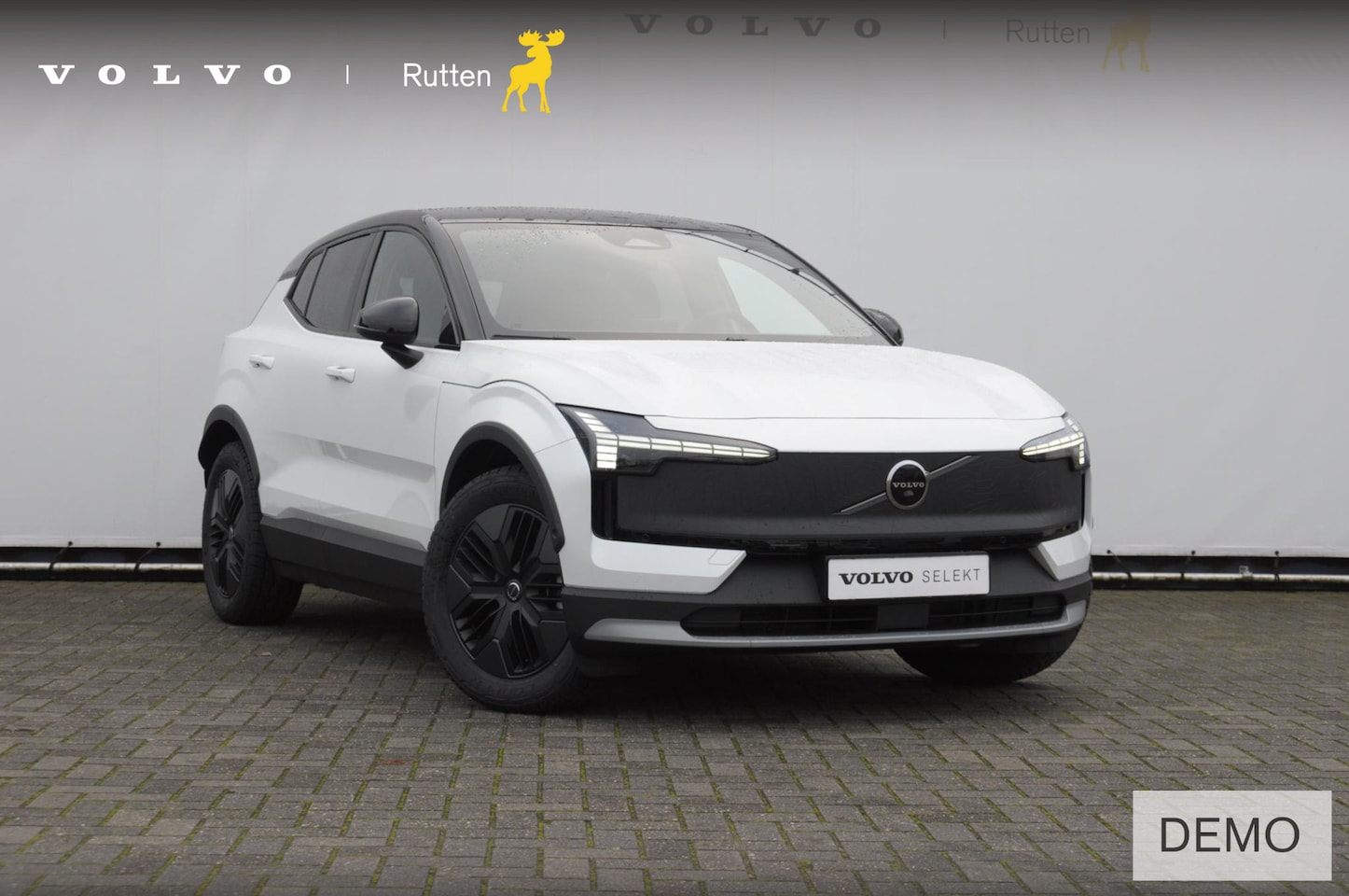 Volvo EX30 Cross Country - 428PK Automaat Twin Motor Performance Ultra 69 kWh - AutoWereld.nl