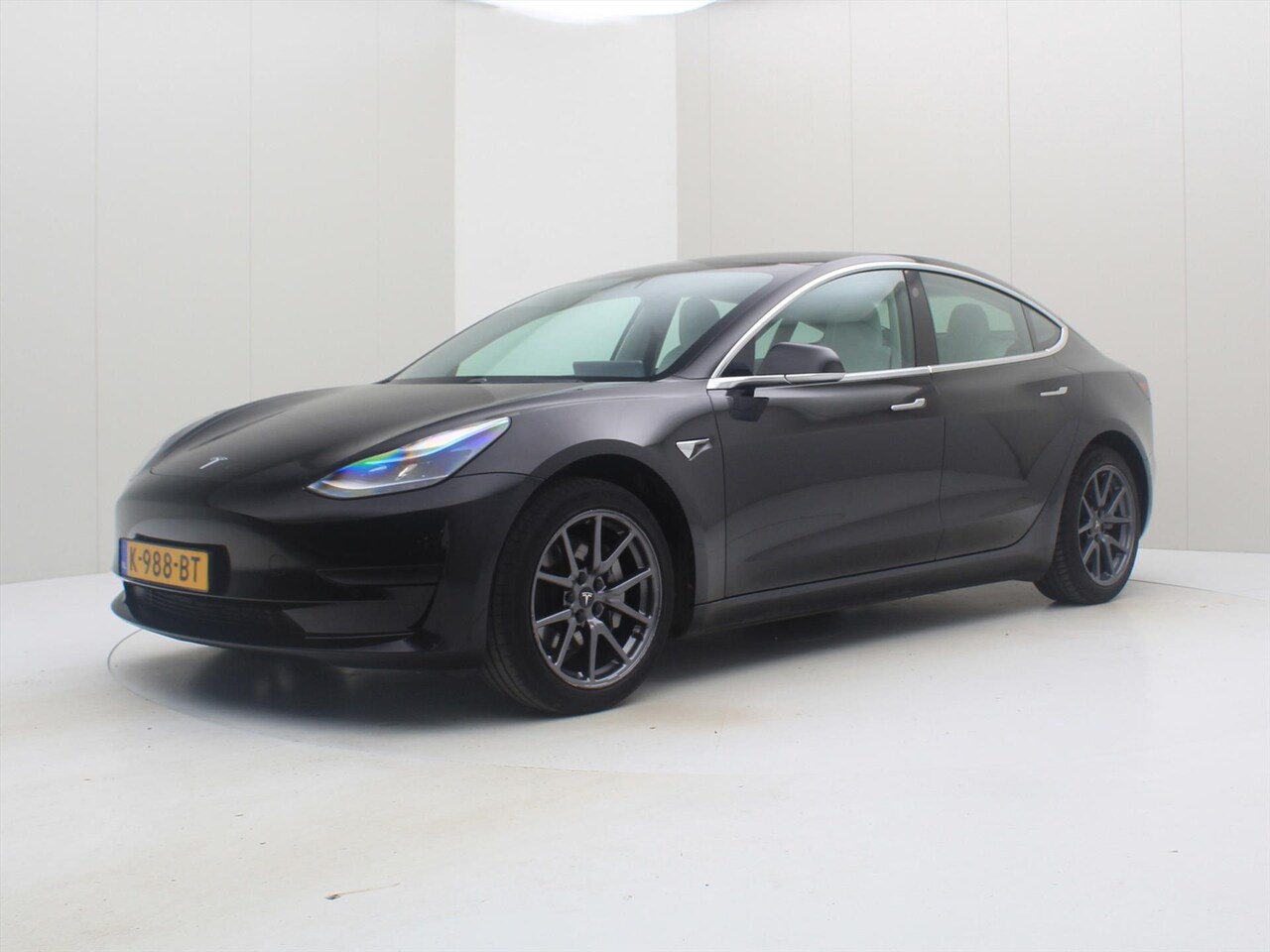 Tesla Model 3 - Standard RWD Plus 92% SoH [ WIT LEDER+LFP-ACCU+AUTOPILOT+60 kWh+PREMIUM AUDIO ] - AutoWereld.nl