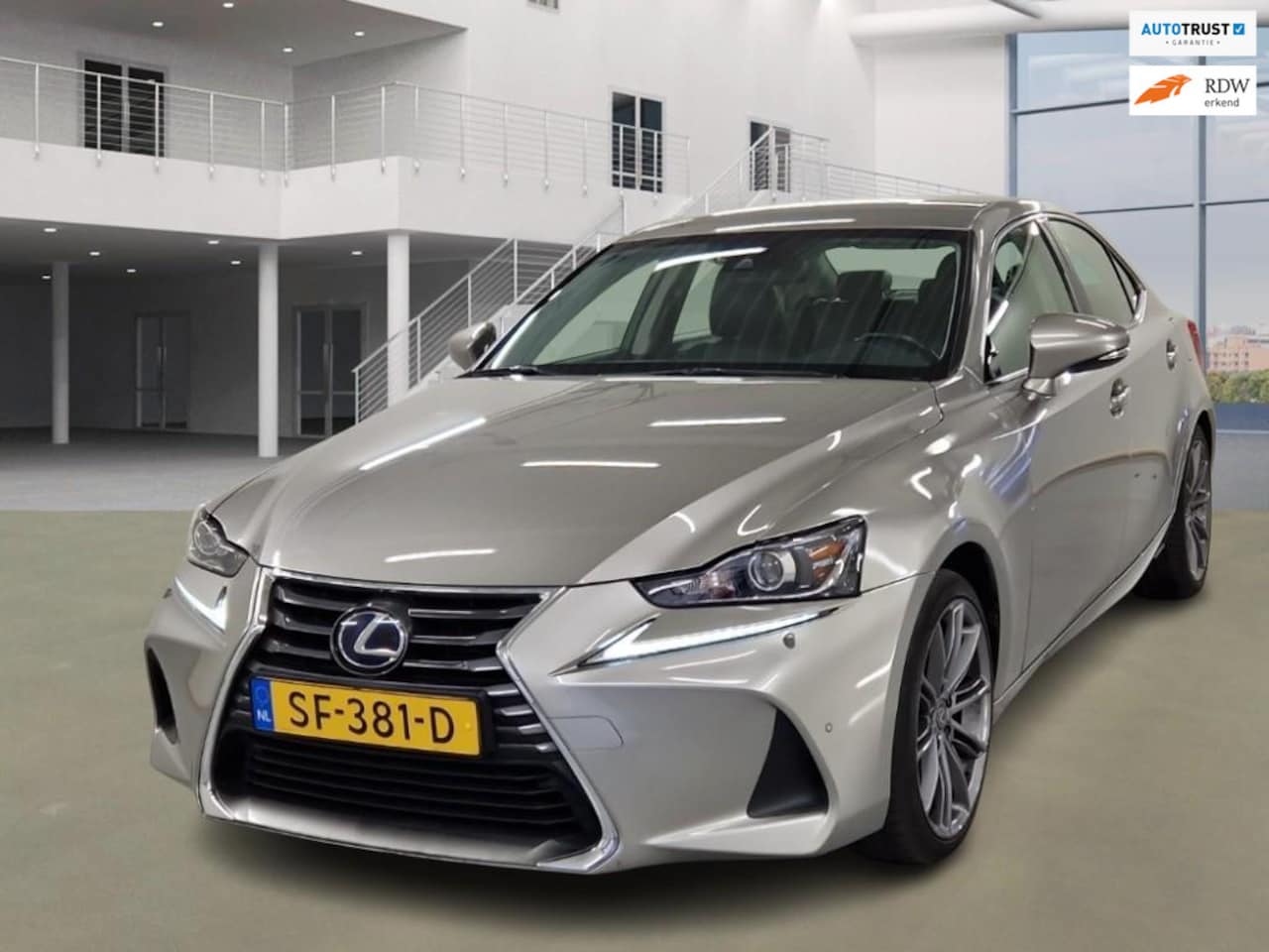 Lexus IS - 300h Hybrid Business Line 300h Hybrid Business Line - AutoWereld.nl